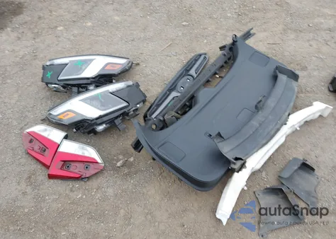 2023 Subaru Forester Limited z USA, uszkodzony, nr VIN JF2SKAPC9PH440076